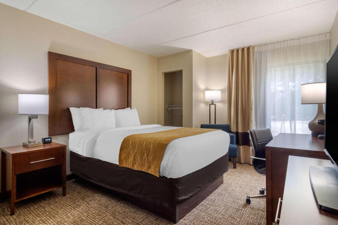 Comfort Inn Atlanta Airport Cheeko Manor Экстерьер фото