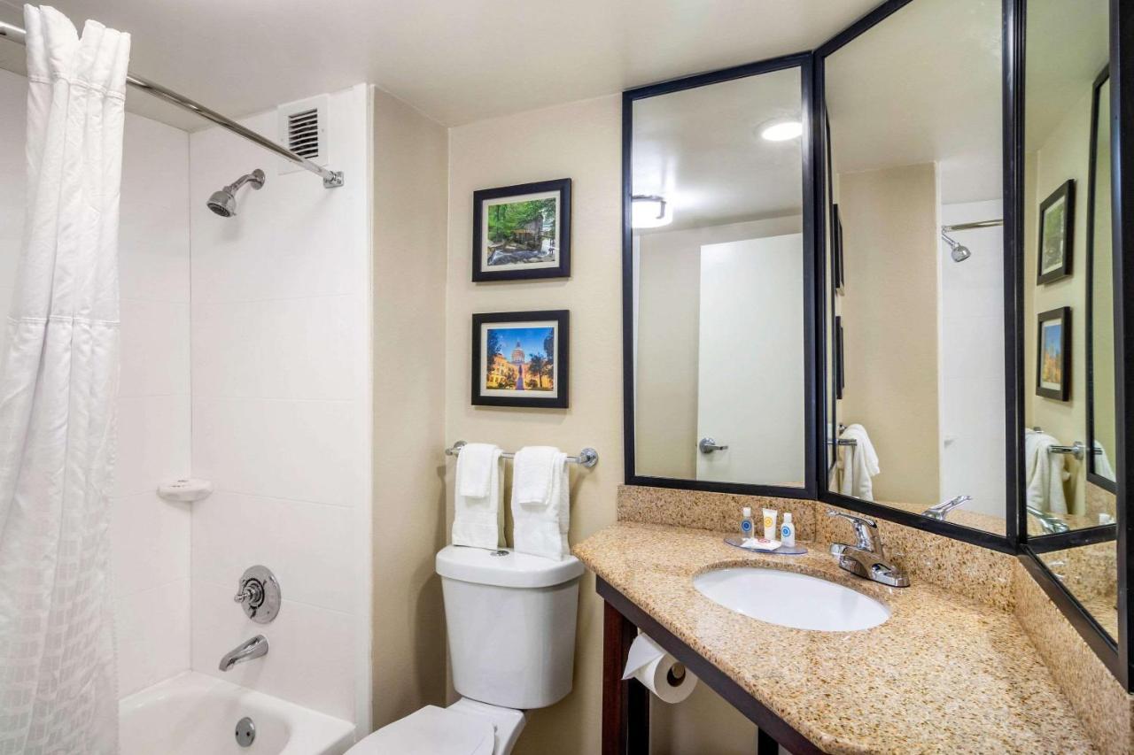 Comfort Inn Atlanta Airport Cheeko Manor Экстерьер фото