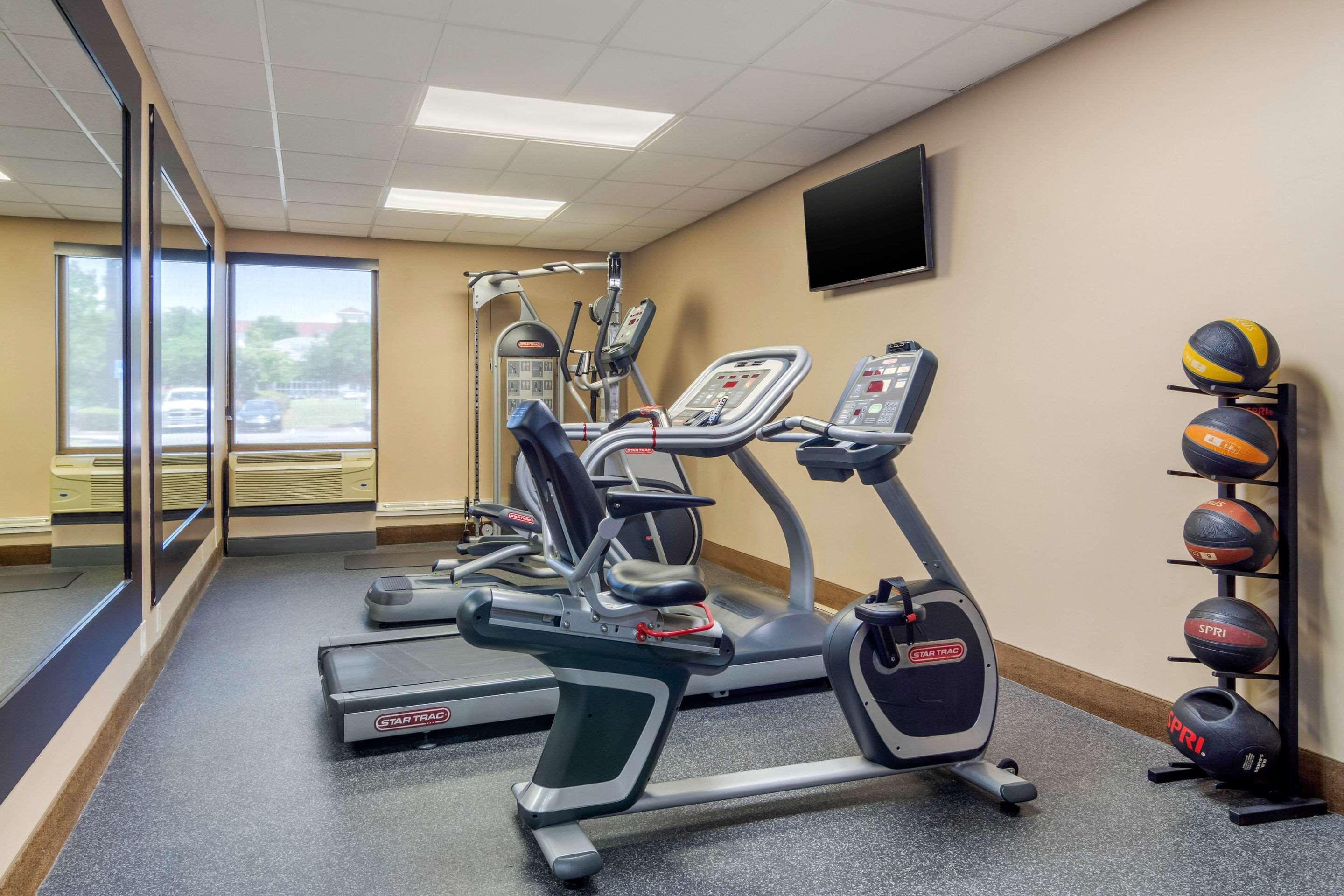 Comfort Inn Atlanta Airport Cheeko Manor Экстерьер фото
