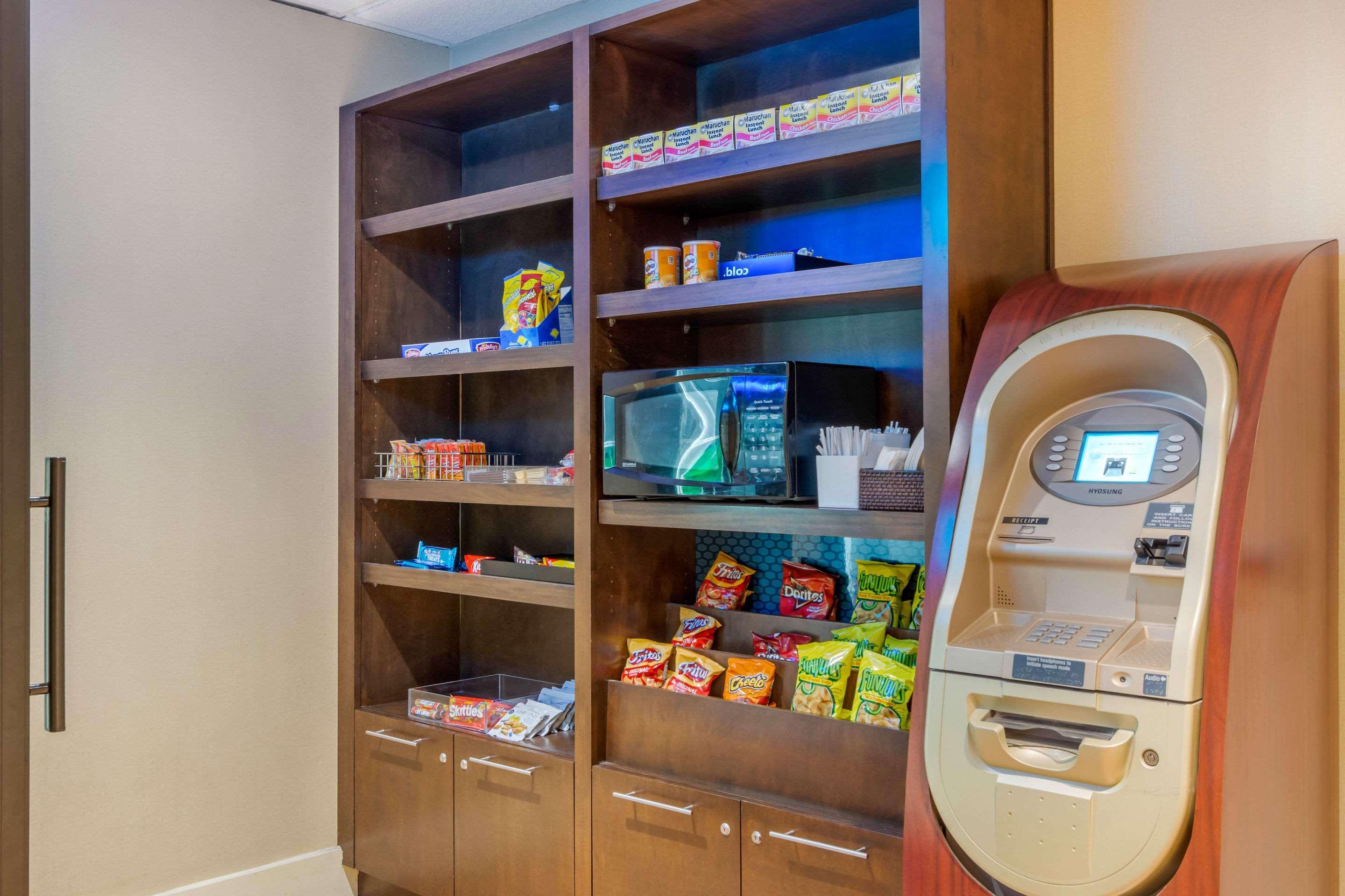 Comfort Inn Atlanta Airport Cheeko Manor Экстерьер фото